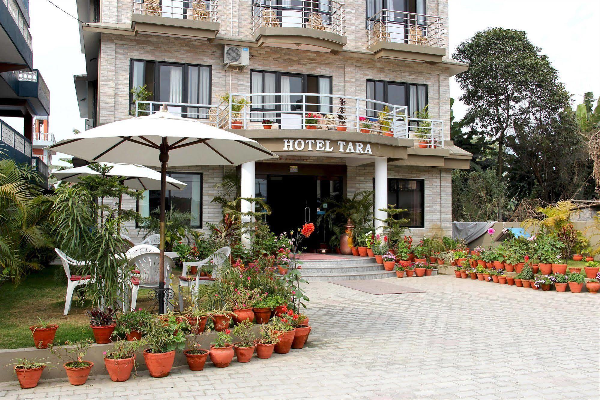 Hotel Tara Pokhara Extérieur photo