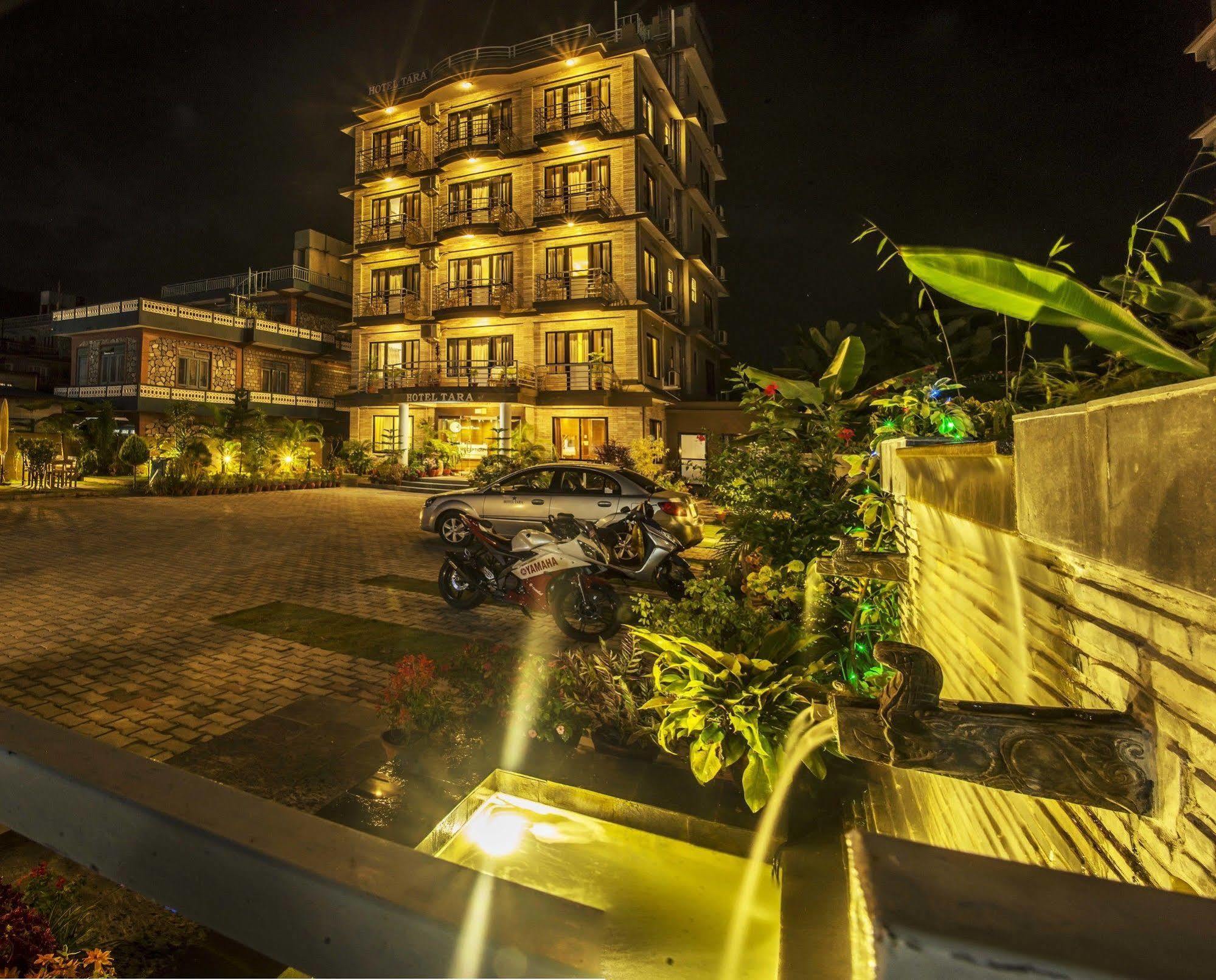 Hotel Tara Pokhara Extérieur photo