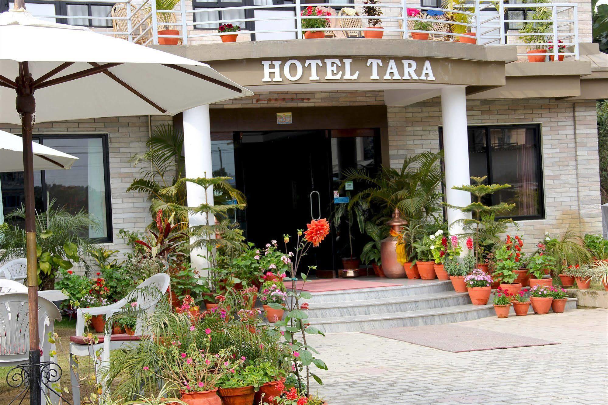 Hotel Tara Pokhara Extérieur photo